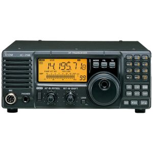 Transceptor HF 100W – IC-718